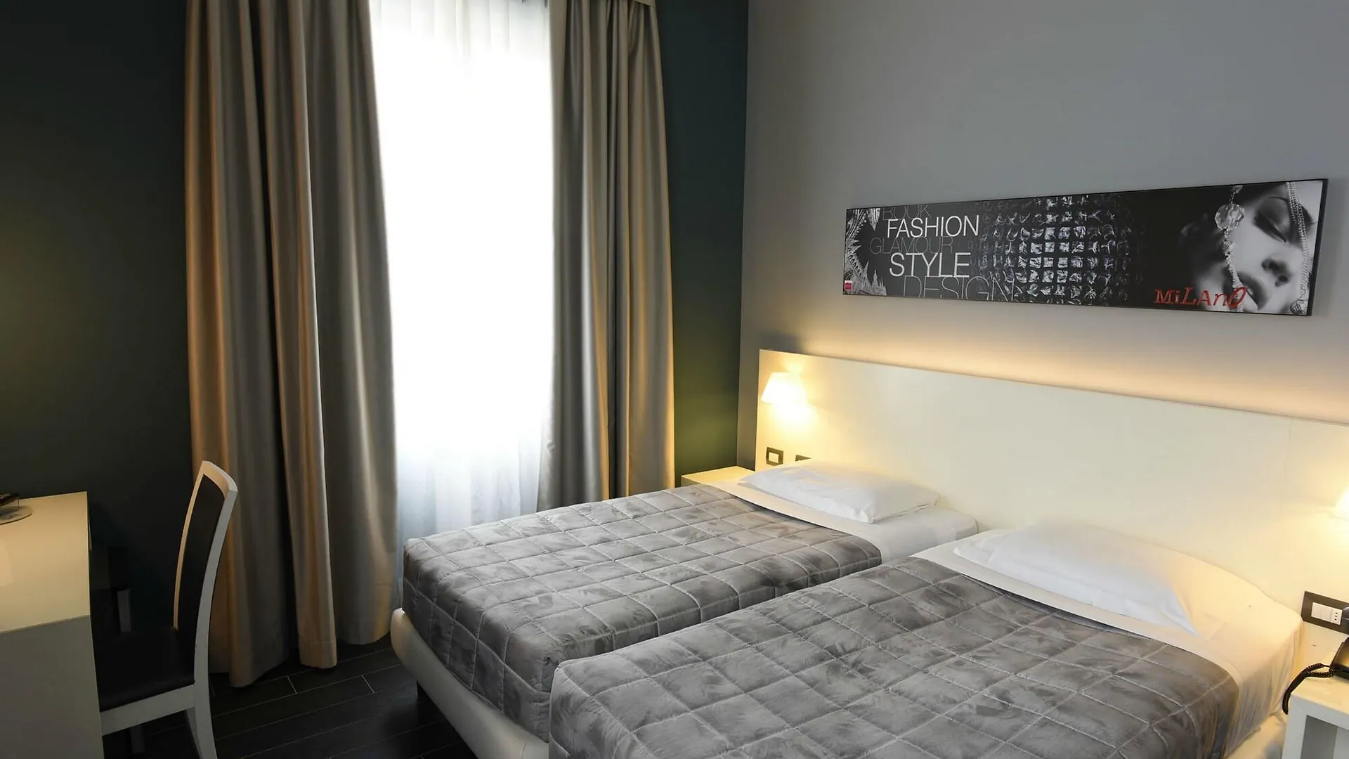 Smart Hotel Central Mailand 4*,  Italien